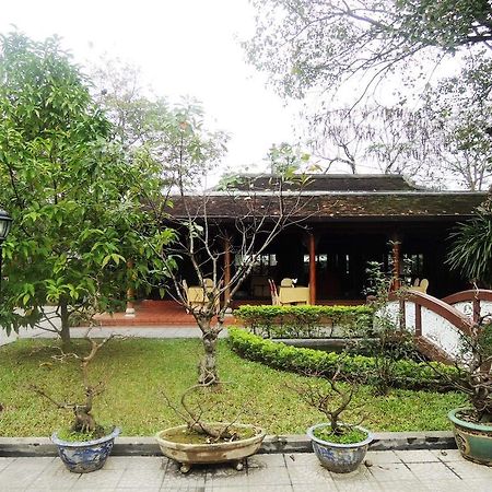 Thanh Noi Hotel Hue Exterior photo