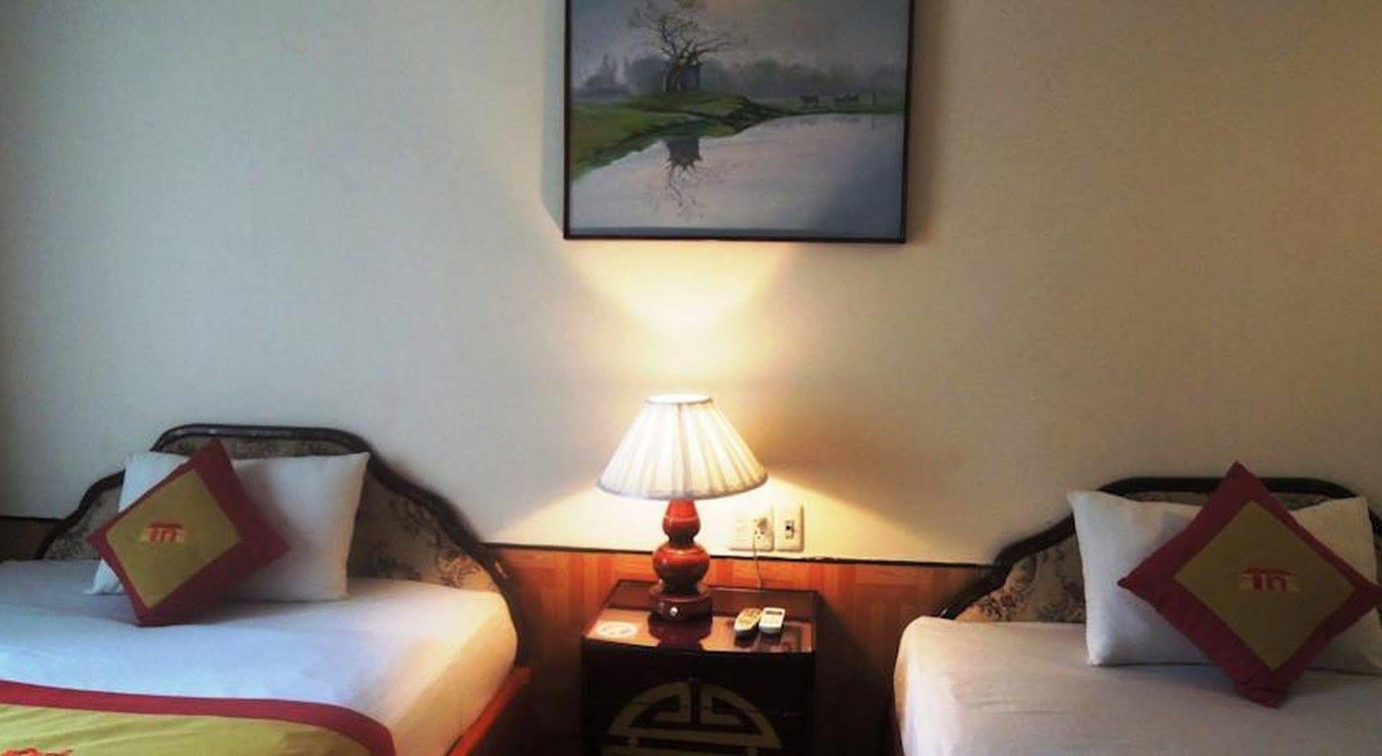 Thanh Noi Hotel Hue Exterior photo